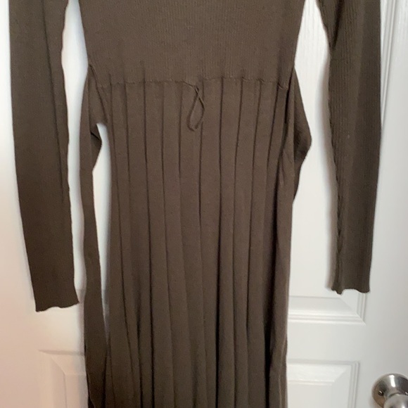 Jessica Simpson size S , olive color sweater dress - Picture 4 of 6